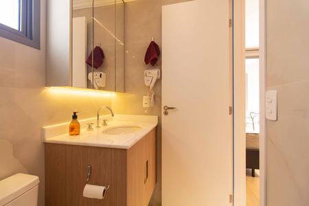 Apartamento para alugar com 25m², 0 quarto e sem vaga Apartamento para alugar com 25m², 0 quarto e sem vagaBanheiro