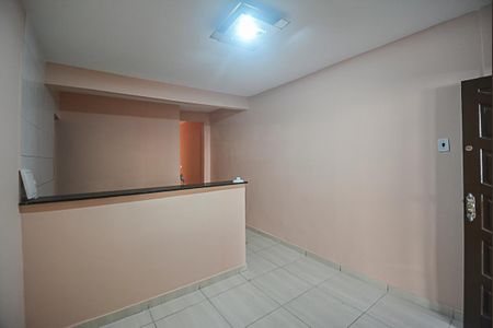 Casa à venda com 50m², 2 quartos e 1 vagaSala/Cozinha