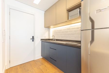 Cozinha de kitnet/studio para alugar com 1 quarto, 25m² em Indianópolis, São Paulo