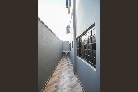 Casa à venda com 50m², 2 quartos e 1 vagaÁrea de Serviço