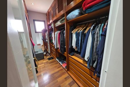 Apartamento para alugar com 267m², 4 quartos e 4 vagas Apartamento para alugar com 267m², 4 quartos e 4 vagasFoto 08