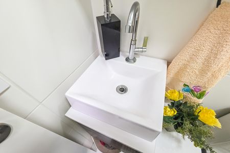 Apartamento à venda com 33m², 2 quartos e sem vaga Apartamento à venda com 33m², 2 quartos e sem vagaBanheiro