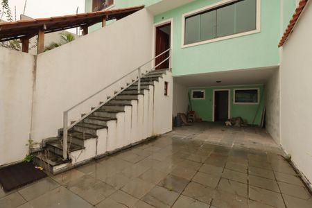 Casa à venda com 94m², 3 quartos e 2 vagasGaragem