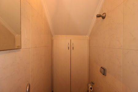 Casa à venda com 94m², 3 quartos e 2 vagasLavabo