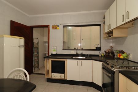 Casa à venda com 94m², 3 quartos e 2 vagasCozinha
