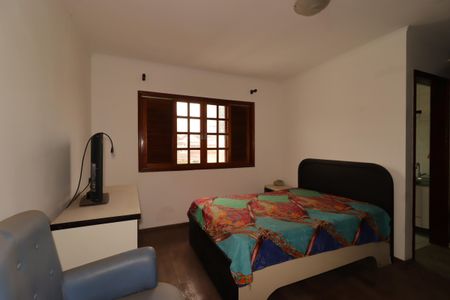 Casa à venda com 94m², 3 quartos e 2 vagasSuíte 2