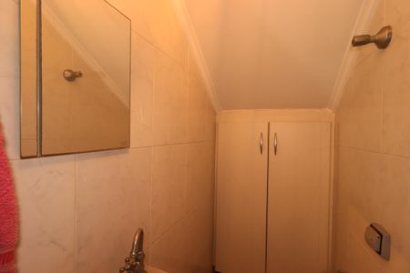 Casa à venda com 94m², 3 quartos e 2 vagasLavabo