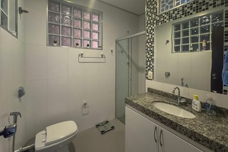 Casa para alugar com 170m², 5 quartos e 7 vagas