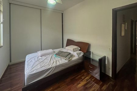 Casa para alugar com 170m², 5 quartos e 7 vagas