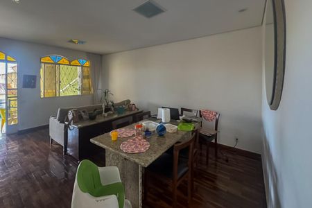 Casa para alugar com 5 quartos, 170m² em Sagrada Família, Belo Horizonte