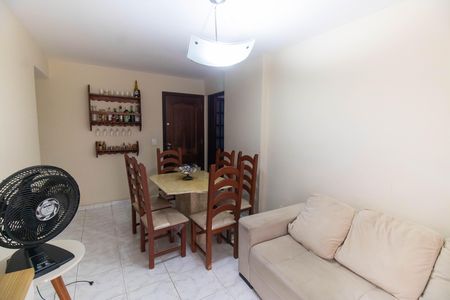 Apartamento à venda com 154m², 3 quartos e 1 vaga Apartamento à venda com 154m², 3 quartos e 1 vagaSala