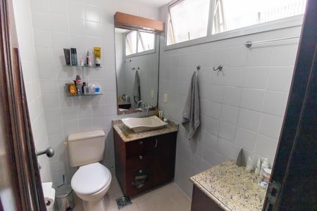 Apartamento à venda com 154m², 3 quartos e 1 vaga Apartamento à venda com 154m², 3 quartos e 1 vagaBanheiro da Suíte
