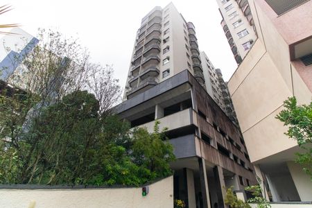 Apartamento à venda com 154m², 3 quartos e 1 vaga Apartamento à venda com 154m², 3 quartos e 1 vagaFachada