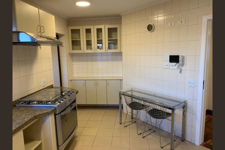 Apartamento para alugar com 160m², 4 quartos e 3 vagasFoto 01