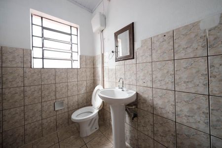 Casa para alugar com 80m², 2 quartos e 2 vagasBanheiro