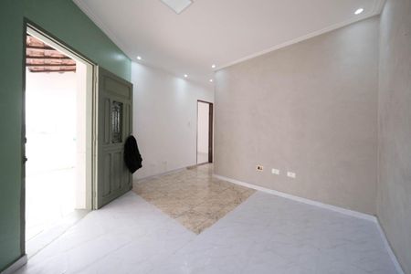 Casa para alugar com 80m², 2 quartos e 2 vagasSala