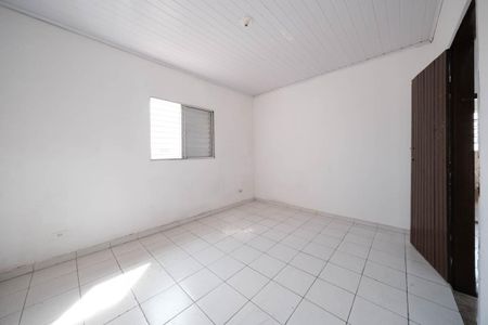 Casa para alugar com 80m², 2 quartos e 2 vagasQuarto 1
