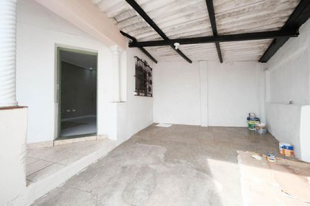 Casa para alugar com 80m², 2 quartos e 2 vagasÁrea externa