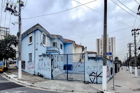 Casa à venda com 350m², 3 quartos e 6 vagas Casa à venda com 350m², 3 quartos e 6 vagasFachada - Plaquinha