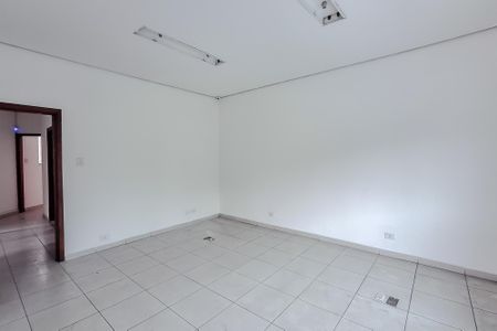 Casa à venda com 350m², 3 quartos e 6 vagas Casa à venda com 350m², 3 quartos e 6 vagasQuarto 4