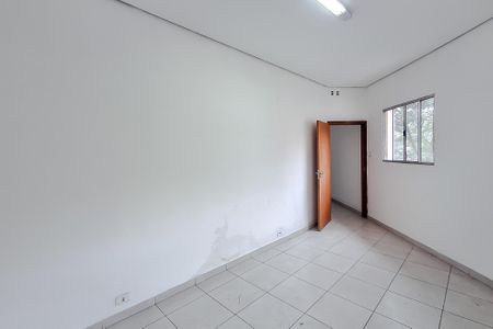Casa à venda com 350m², 3 quartos e 6 vagas Casa à venda com 350m², 3 quartos e 6 vagasQuarto 2