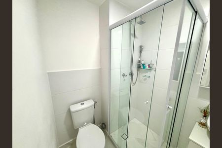 Apartamento para alugar com 51m², 2 quartos e 1 vaga Apartamento para alugar com 51m², 2 quartos e 1 vagaBanheiro da Suíte 1