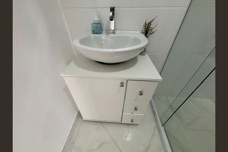 Apartamento para alugar com 51m², 2 quartos e 1 vaga Apartamento para alugar com 51m², 2 quartos e 1 vagaBanheiro