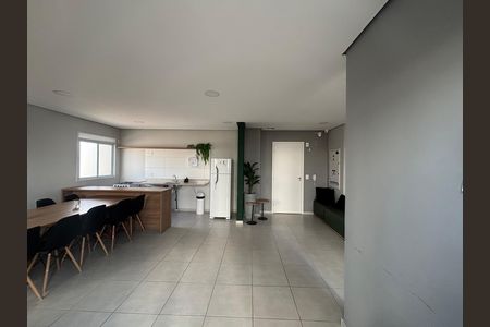 Apartamento para alugar com 51m², 2 quartos e 1 vaga Apartamento para alugar com 51m², 2 quartos e 1 vagaÁrea comum - Salão de festas