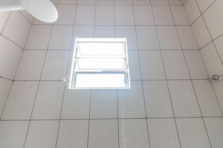 Casa à venda com 120m², 2 quartos e 2 vagas Casa à venda com 120m², 2 quartos e 2 vagasBanheiro 2