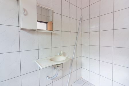 Casa à venda com 120m², 2 quartos e 2 vagas Casa à venda com 120m², 2 quartos e 2 vagasBanheiro 2