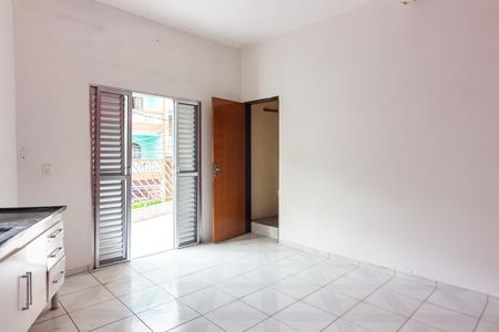Casa à venda com 120m², 2 quartos e 2 vagas Casa à venda com 120m², 2 quartos e 2 vagasCozinha