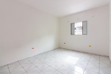 Casa à venda com 120m², 2 quartos e 2 vagas Casa à venda com 120m², 2 quartos e 2 vagasSala