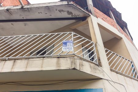 Casa à venda com 120m², 2 quartos e 2 vagas Casa à venda com 120m², 2 quartos e 2 vagasPlaca