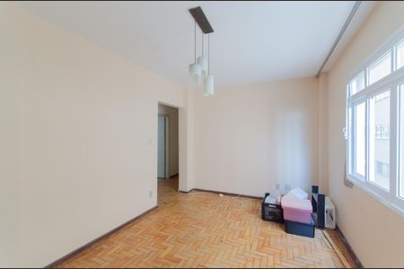 Apartamento à venda com 66m², 2 quartos e 1 vagaSala