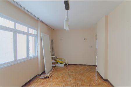 Apartamento à venda com 66m², 2 quartos e 1 vagaSala