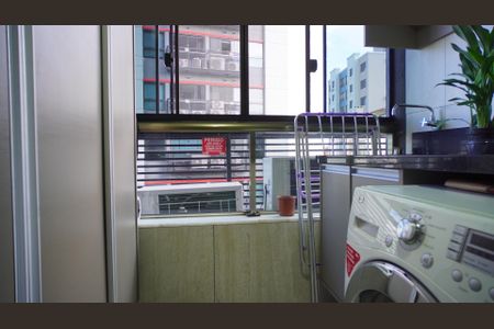 Apartamento à venda com 69m², 1 quarto e 2 vagas Apartamento à venda com 69m², 1 quarto e 2 vagasÁrea de Serviço