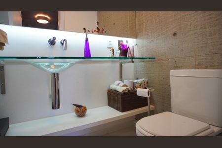 Apartamento à venda com 69m², 1 quarto e 2 vagas Apartamento à venda com 69m², 1 quarto e 2 vagasBanheiro 2