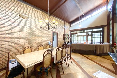 Casa de condomínio à venda com 400m², 4 quartos e 4 vagasSala de Jantar