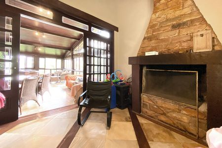Casa de condomínio à venda com 400m², 4 quartos e 4 vagasSala de Estar