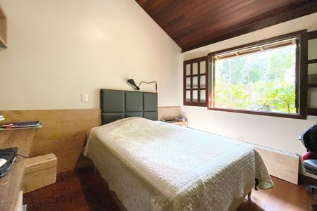 Casa de condomínio à venda com 400m², 4 quartos e 4 vagasQuarto 2