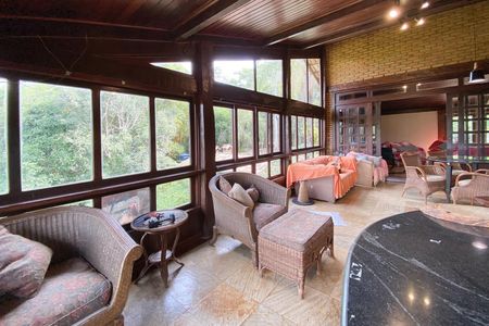 Casa de condomínio à venda com 400m², 4 quartos e 4 vagasVaranda da Sala