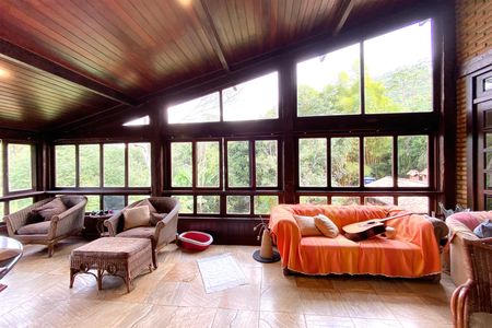 Casa de condomínio à venda com 400m², 4 quartos e 4 vagasVaranda da Sala