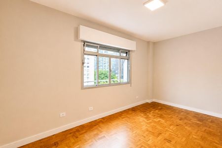 Apartamento à venda com 145m², 3 quartos e 1 vaga Apartamento à venda com 145m², 3 quartos e 1 vagaDormitório 2