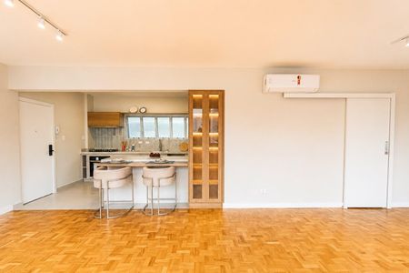 Apartamento à venda com 145m², 3 quartos e 1 vaga Apartamento à venda com 145m², 3 quartos e 1 vagaSala