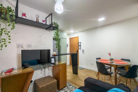 Apartamento para alugar com 68m², 2 quartos e 1 vaga Apartamento para alugar com 68m², 2 quartos e 1 vagaSala