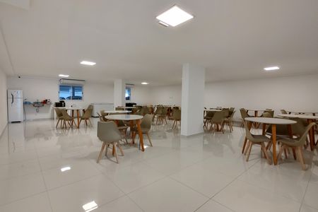 Apartamento para alugar com 68m², 2 quartos e 1 vaga Apartamento para alugar com 68m², 2 quartos e 1 vagaÁrea comum - Salão de festas