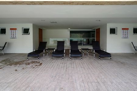 Apartamento para alugar com 68m², 2 quartos e 1 vaga Apartamento para alugar com 68m², 2 quartos e 1 vagaÁrea comum - Piscina