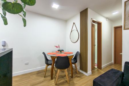 Apartamento para alugar com 68m², 2 quartos e 1 vaga Apartamento para alugar com 68m², 2 quartos e 1 vagaSala