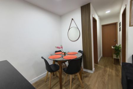 Apartamento para alugar com 68m², 2 quartos e 1 vaga Apartamento para alugar com 68m², 2 quartos e 1 vagaSala