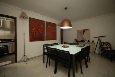Apartamento à venda com 134m², 4 quartos e 1 vaga